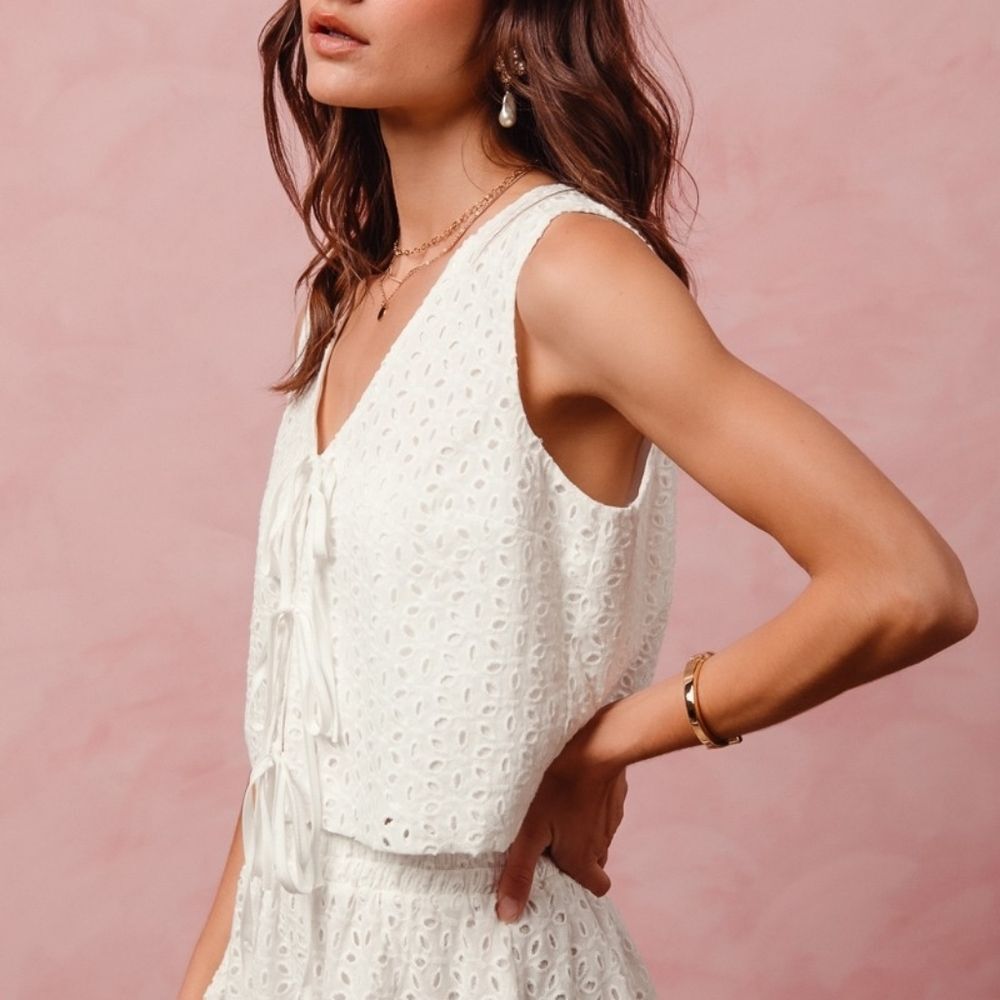 ***SO ME Floral Eyelet Lace Tie Front Vest Top & Two-Piece Dress Set White sz M - Picture 12 of 15